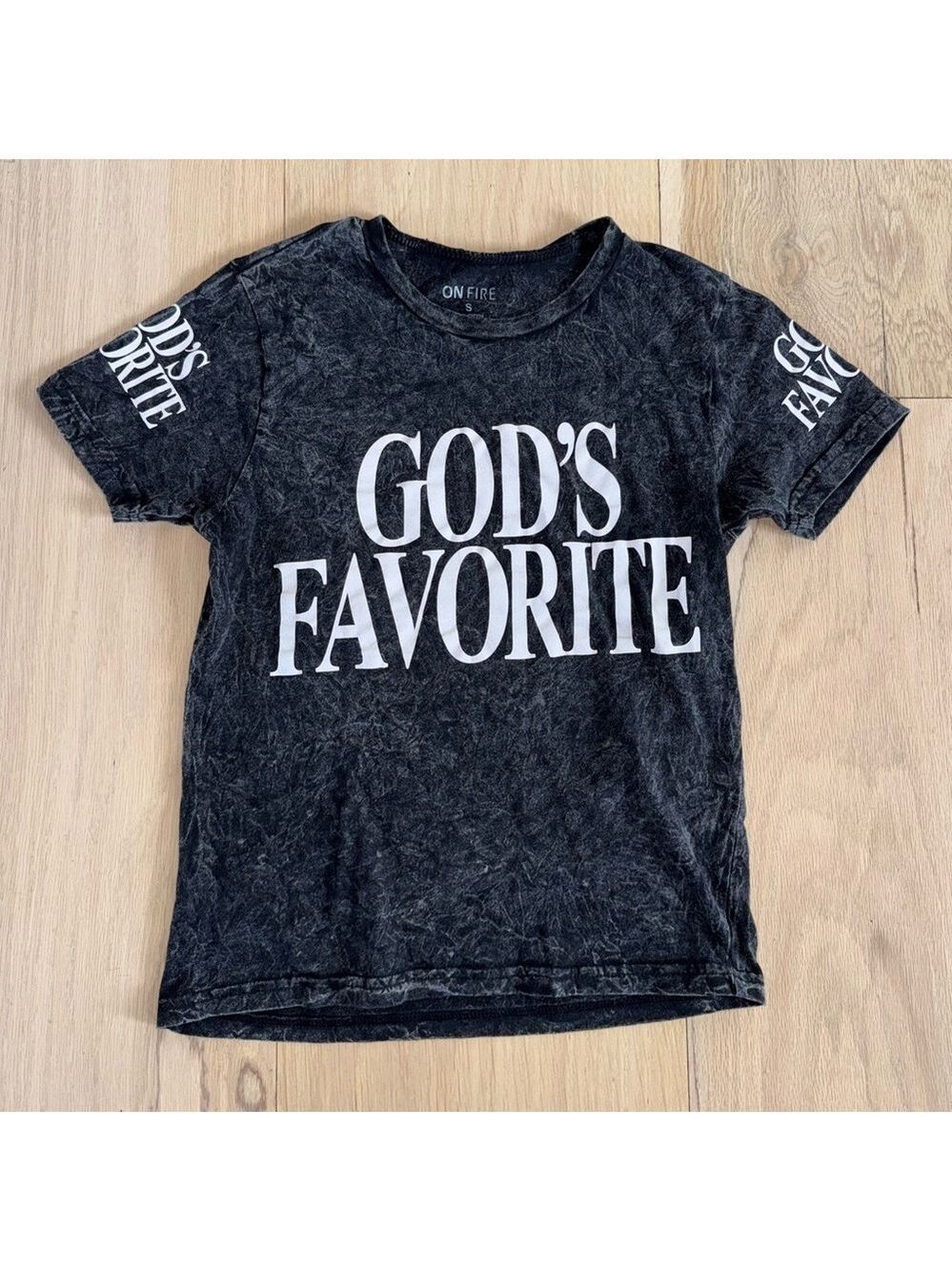 On Fire “God’s Favorite” Gray And White Short Sleeve Tee Shirt Size Small